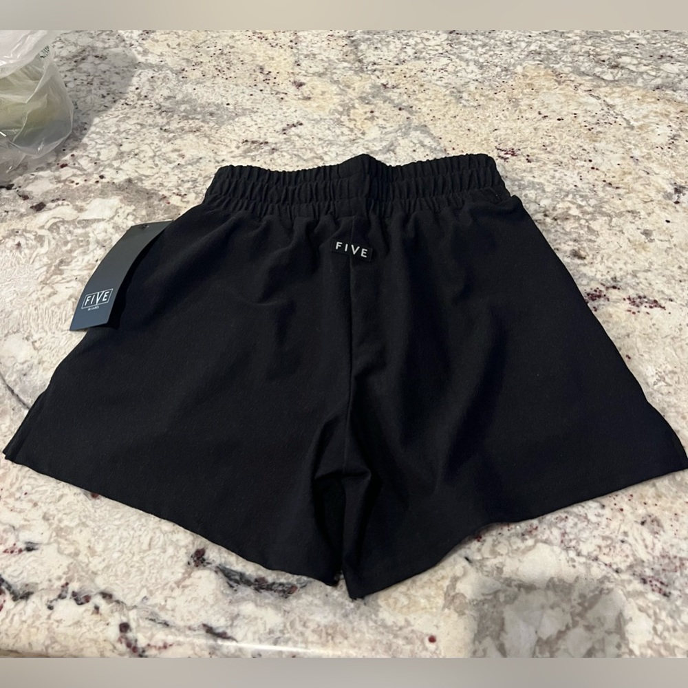 NWT Black FIVE shorts. Size large.